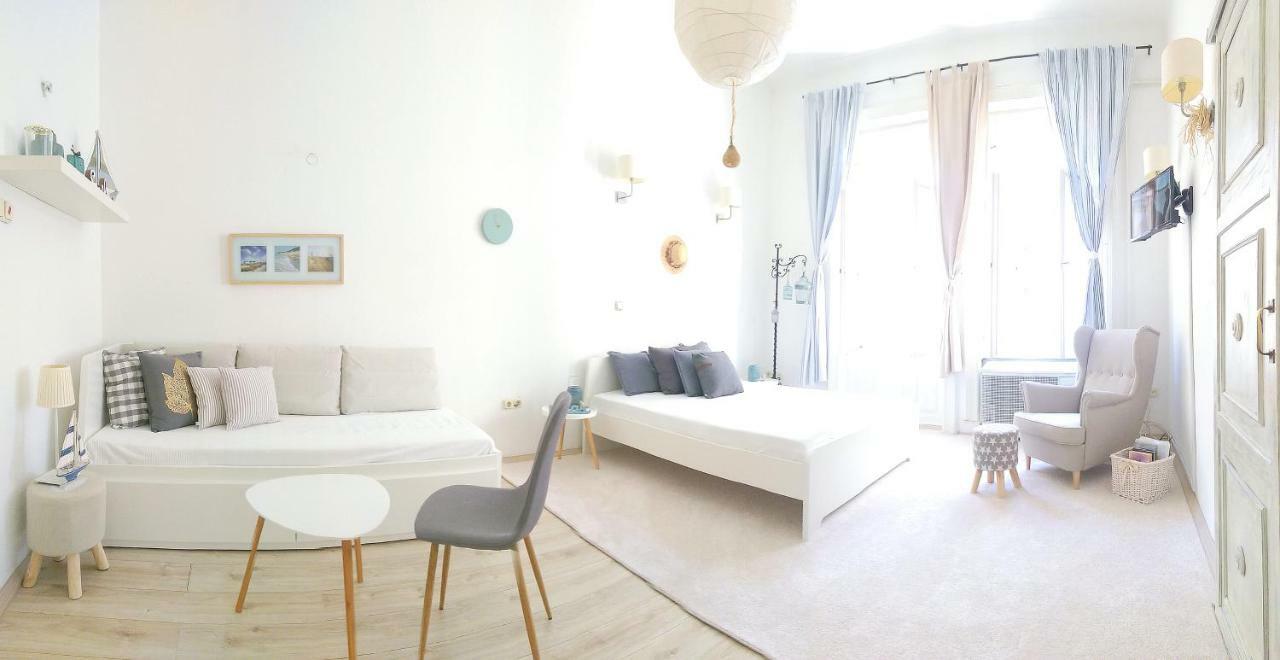 Cape Code Apartment Budapest Eksteriør billede