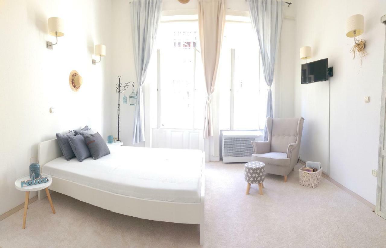 Cape Code Apartment Budapest Eksteriør billede